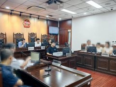 月 复议听证室送来 “苍生考官”“双场